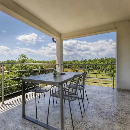 Apartman In Labin With Pool & Nearby