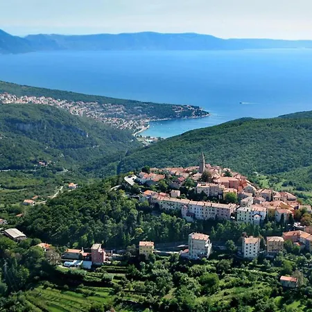 In Labin With Pool & Nearby Appartement Strmac
