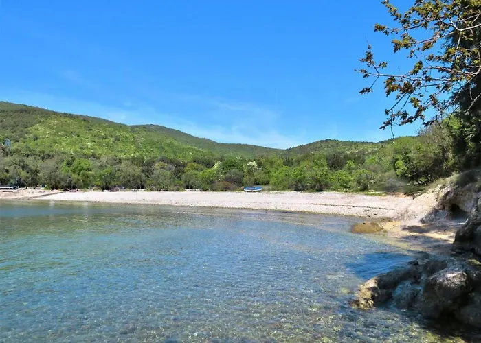 In Labin With Pool & Nearby Apartman Strmac